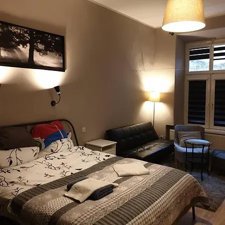 Apartament W Kamienicy W Centrum Krakowa Apartment *
